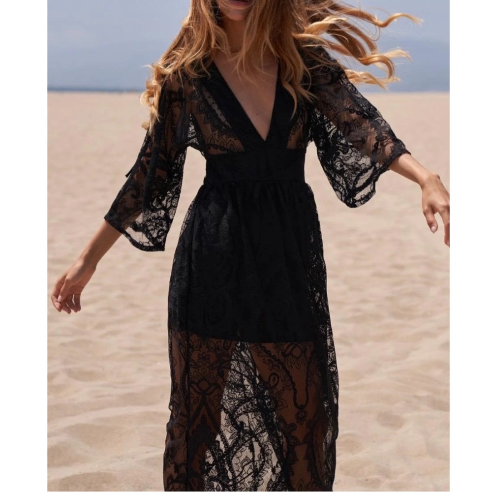 NWT Lace Maxi Dress